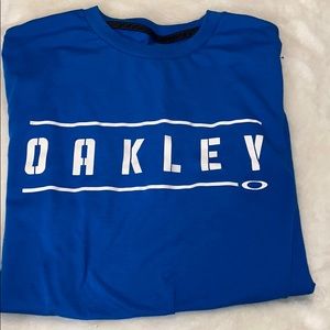 Oakley Tee shirt